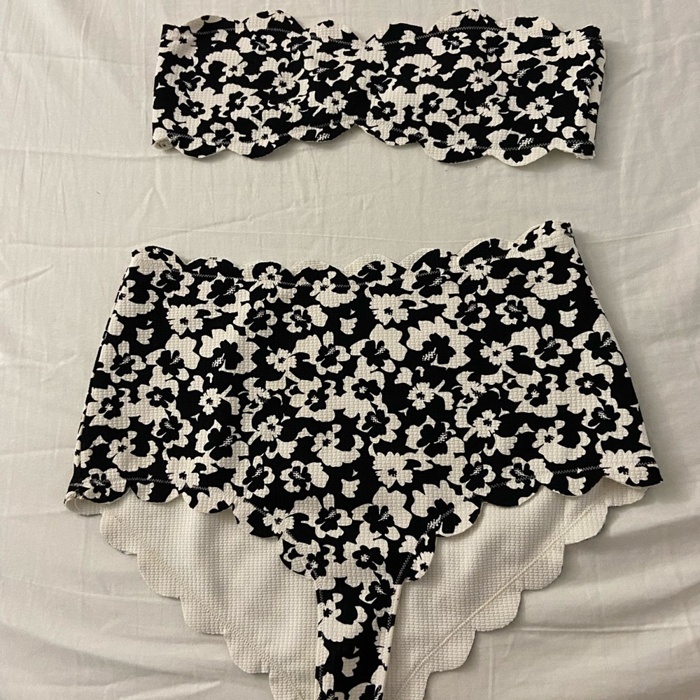 Maryasia 2 piece set! SIZE SMALL.